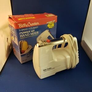 Vintage Betty Crocker Mixer